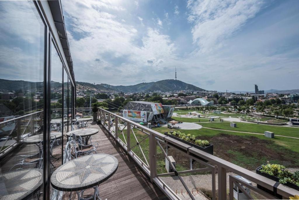 Hotel Rike Park Tbilisi ภายนอก รูปภาพ