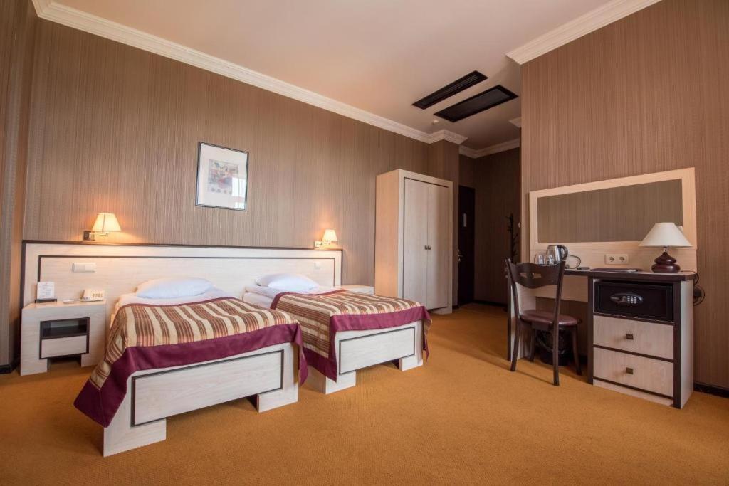 Hotel Rike Park Tbilisi ภายนอก รูปภาพ